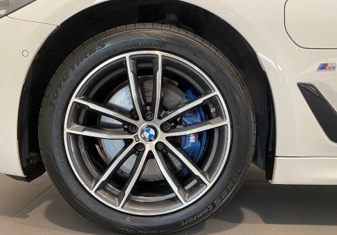 BMW 530, 2021 3