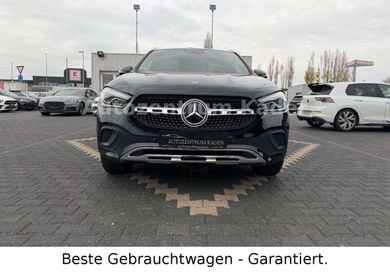 Mercedes-Benz GLA 200, 2020