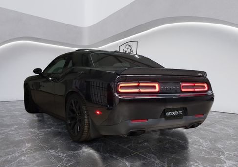 Dodge Challenger, 2016
