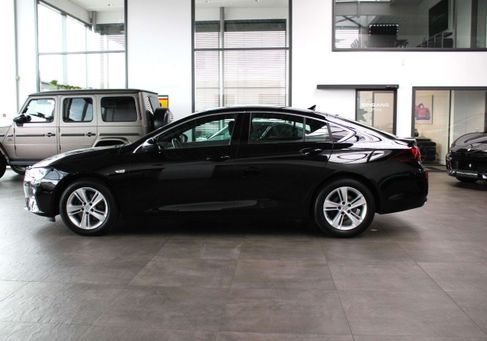 Opel Insignia, 2022 3