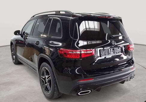Mercedes-Benz GLB 200, 2023