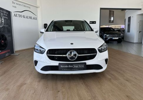 Mercedes-Benz B 200, 2025