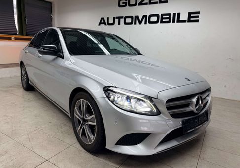 Mercedes-Benz C 300, 2020