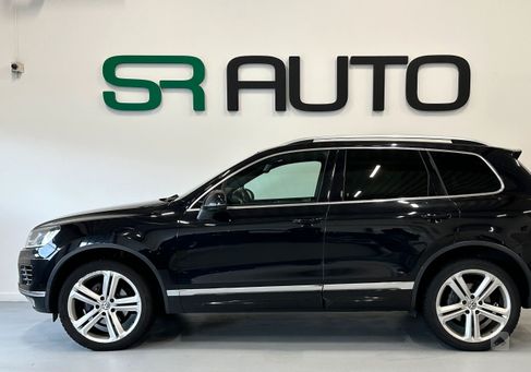 Volkswagen Touareg, 2015