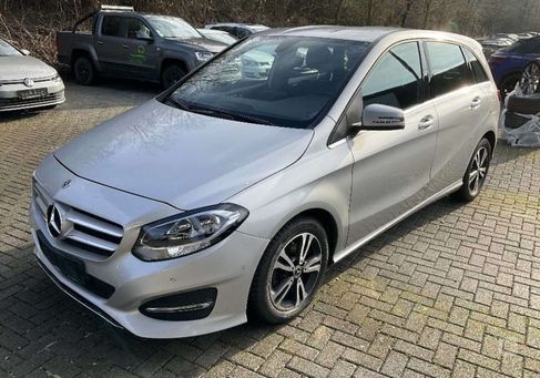 Mercedes-Benz B 180, 2018