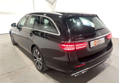Mercedes-Benz E 300, 2022 2