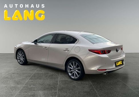 Mazda 3, 2024