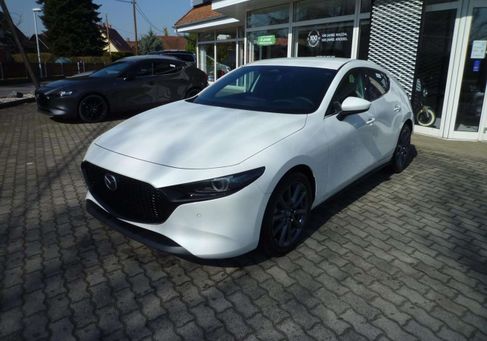 Mazda 3, 2025