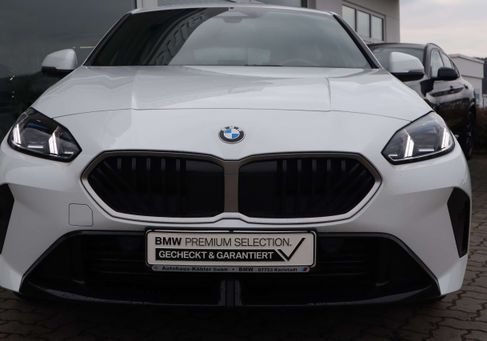 BMW 118, 2024
