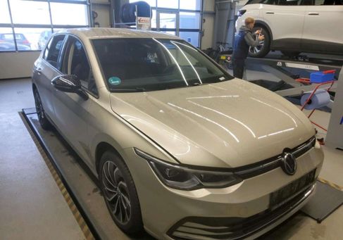 Volkswagen Golf, 2024 2