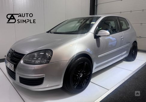 Volkswagen Golf, 2004