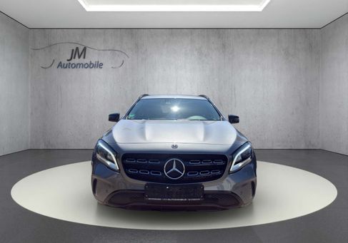 Mercedes-Benz GLA 180, 2019