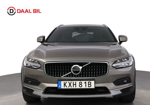 Volvo V90 Cross Country, 2021