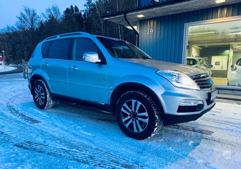 Ssangyong REXTON, 2015