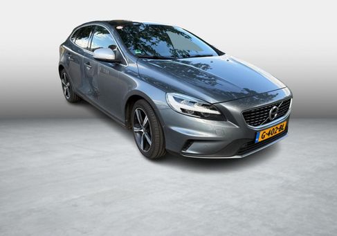 Volvo V40, 2019 3