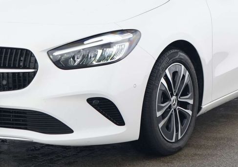 Mercedes-Benz B 200, 2025