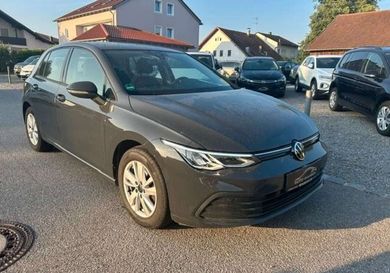 Volkswagen Golf, 2022