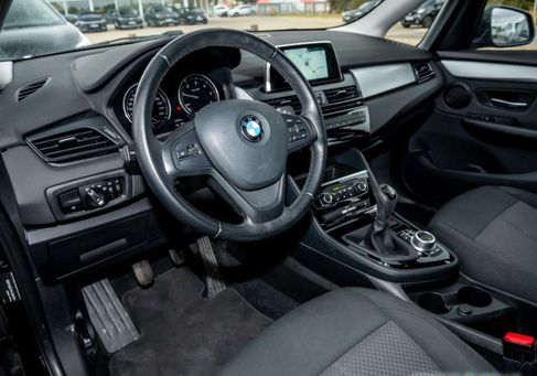 BMW 218, 2020 3