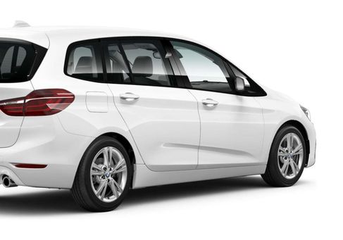 BMW 218, 2022 2