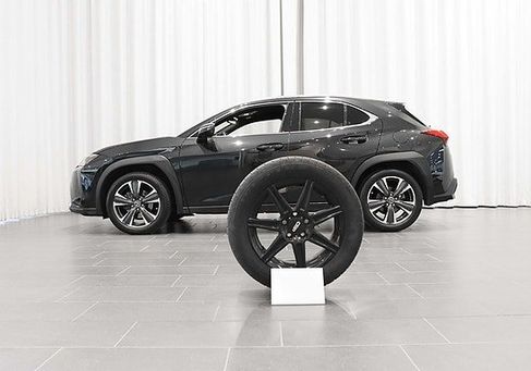 Lexus UX, 2020