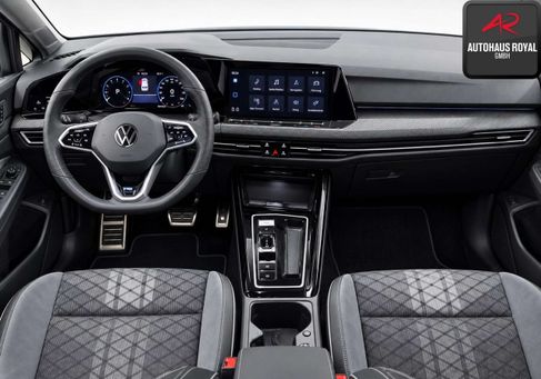 Volkswagen Golf, 2023 2