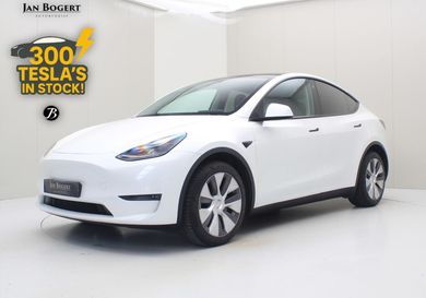 Tesla Model Y, 2023