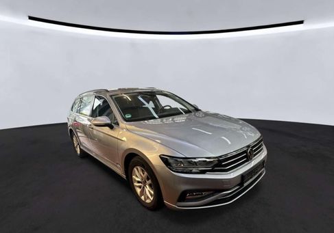 Volkswagen Passat Variant, 2022 3