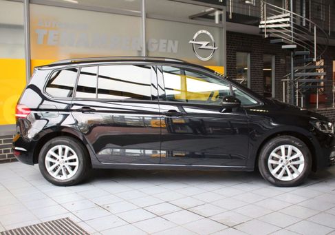 Volkswagen Touran, 2019 3