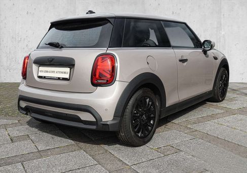 MINI ONE, 2022