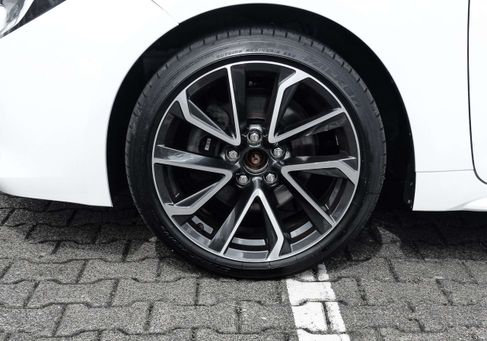 Toyota Corolla, 2024 3