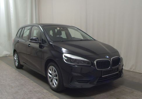 BMW 218, 2020