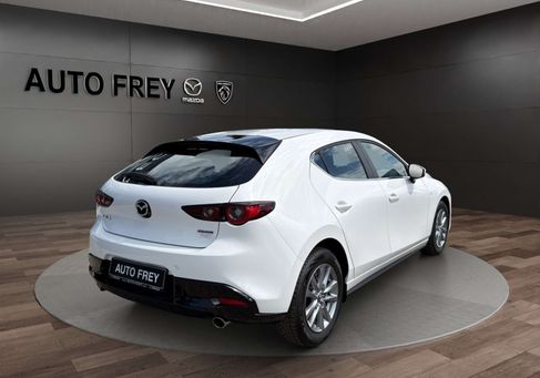 Mazda 3, 2023