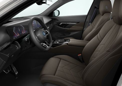 BMW 530, 2026