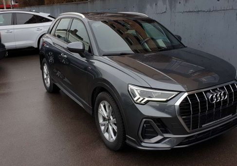 Audi Q3, 2022