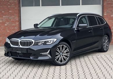 BMW 330, 2021