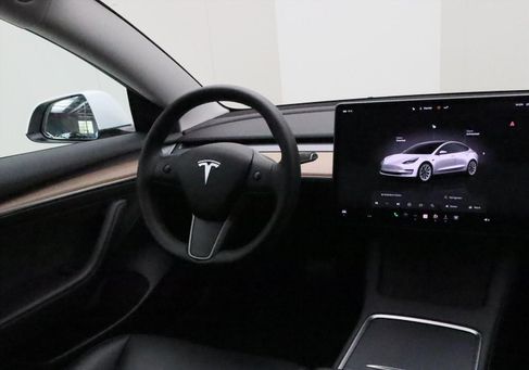 Tesla Model 3, 2022 2