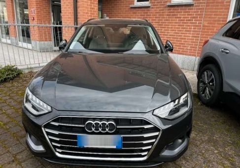 Audi A4, 2022