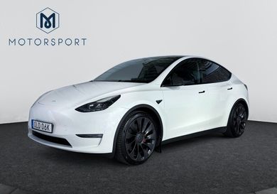 Tesla Model Y, 2024