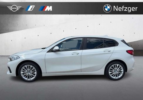 BMW 118, 2022