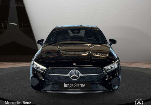 Mercedes-Benz A 200, 2023