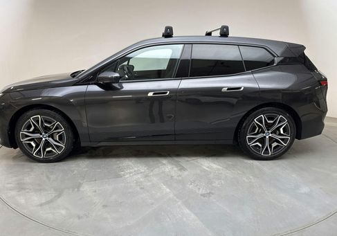 BMW iX, 2022