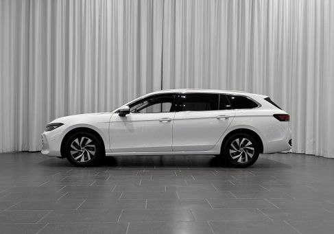 Volkswagen Passat Variant, 2025 2