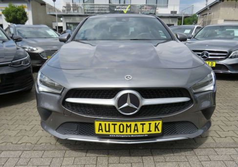 Mercedes-Benz CLA 220, 2021