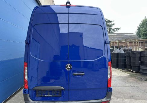 Mercedes-Benz, 2021 3
