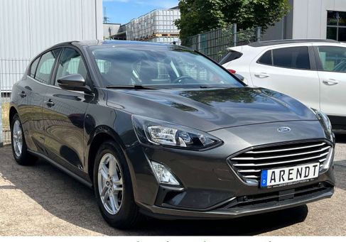 Ford Focus, 2021 3