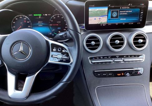 Mercedes-Benz C 300, 2020