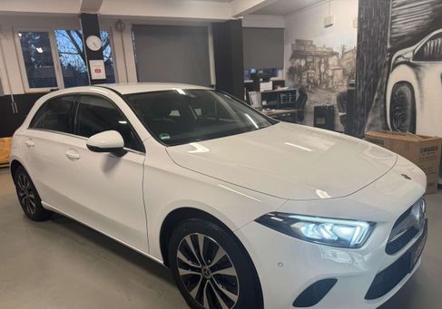 Mercedes-Benz A 250, 2022