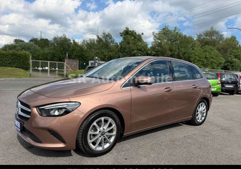Mercedes-Benz B 200, 2022