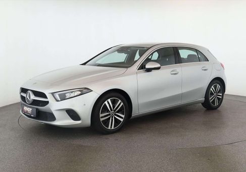 Mercedes-Benz A 180, 2022