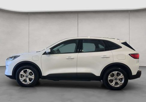 Ford Kuga, 2022